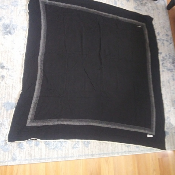 Vintage Cacharel Large Tropical Wool Scarf / Shaw - Picture 5 of 5